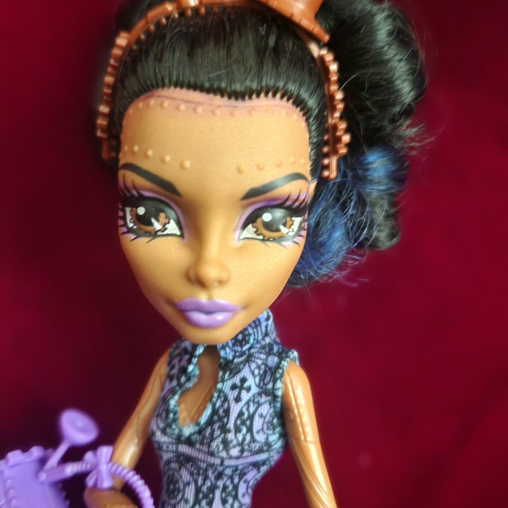 Monster High Robecca Steam Dance Class (Out Of Box)